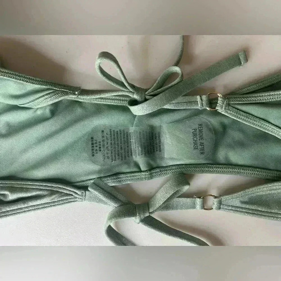 Hollister Ruched Shimmer Side Tie V-cut Bottoms XXL NWT - Picture 6 of 6